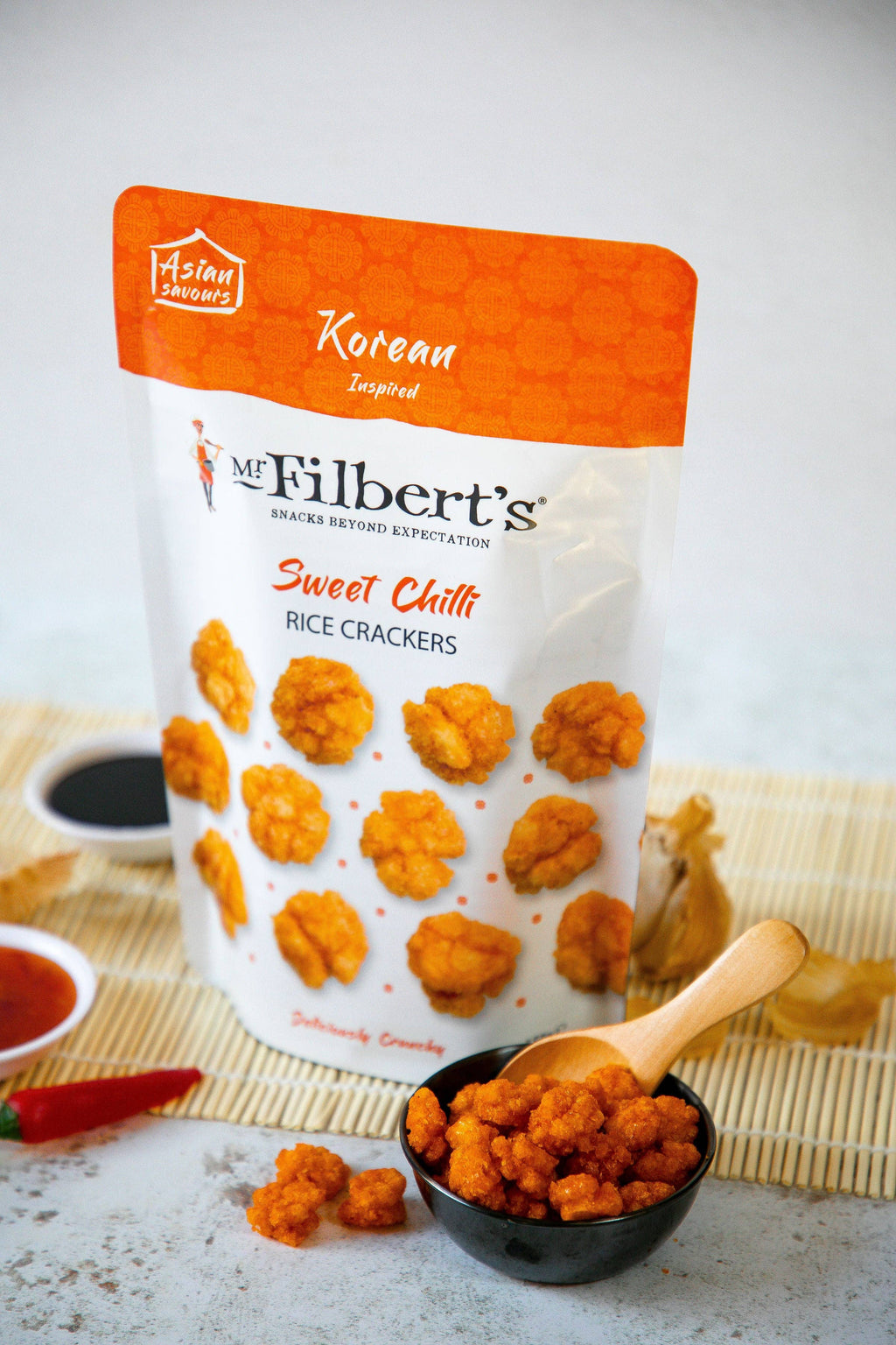 Korean Chilli Rice Crackers: 6 x 150g bags