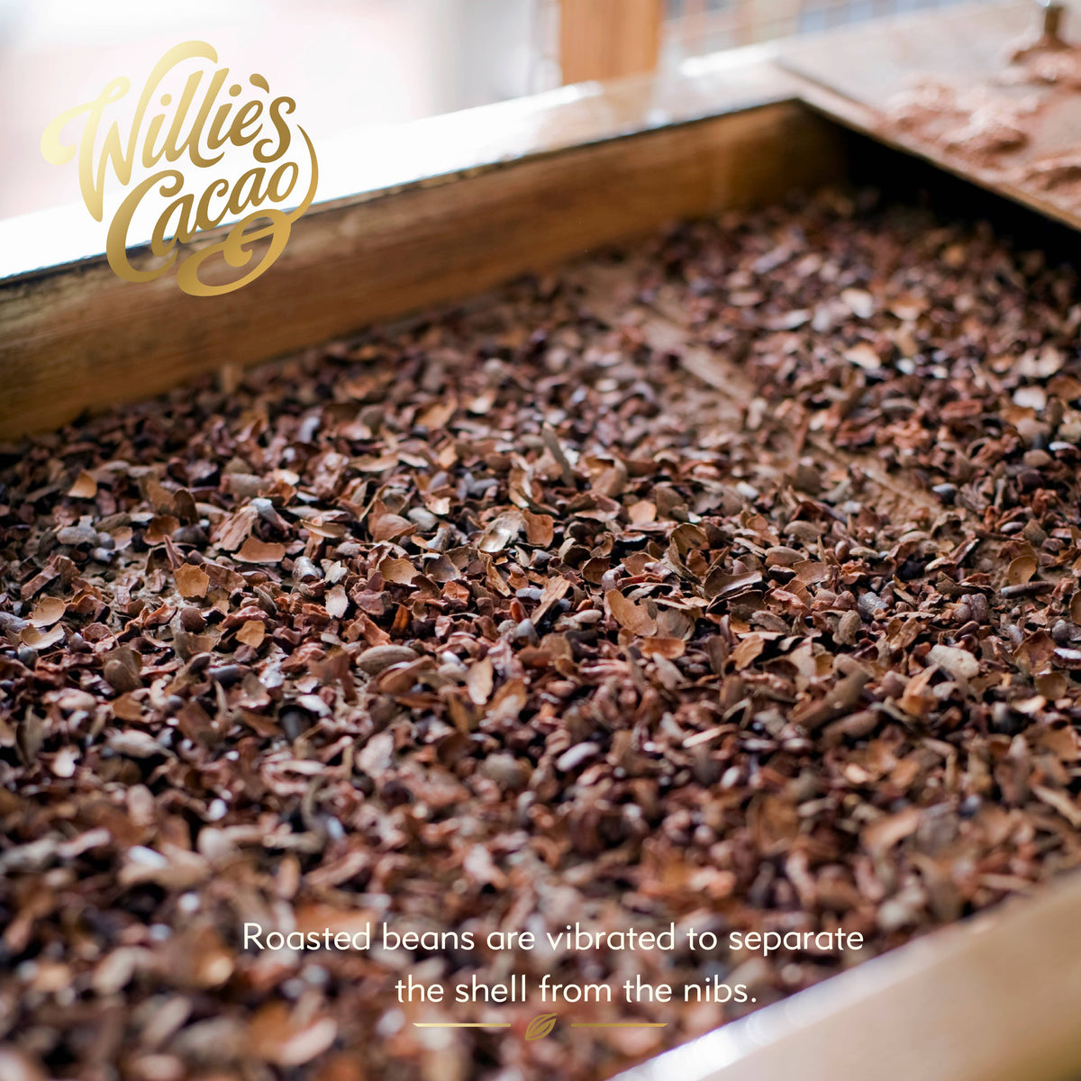 Pistachio & Date. 100% cacao. No added sugar. Vegan. 50g bar